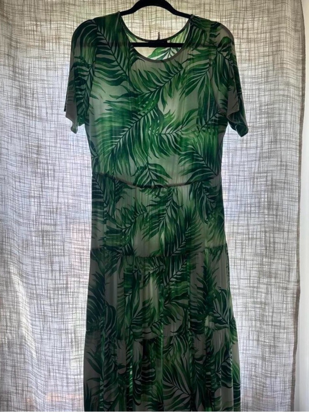 Green Tropical Leaf-Print Short Sleeve Maxi Dress